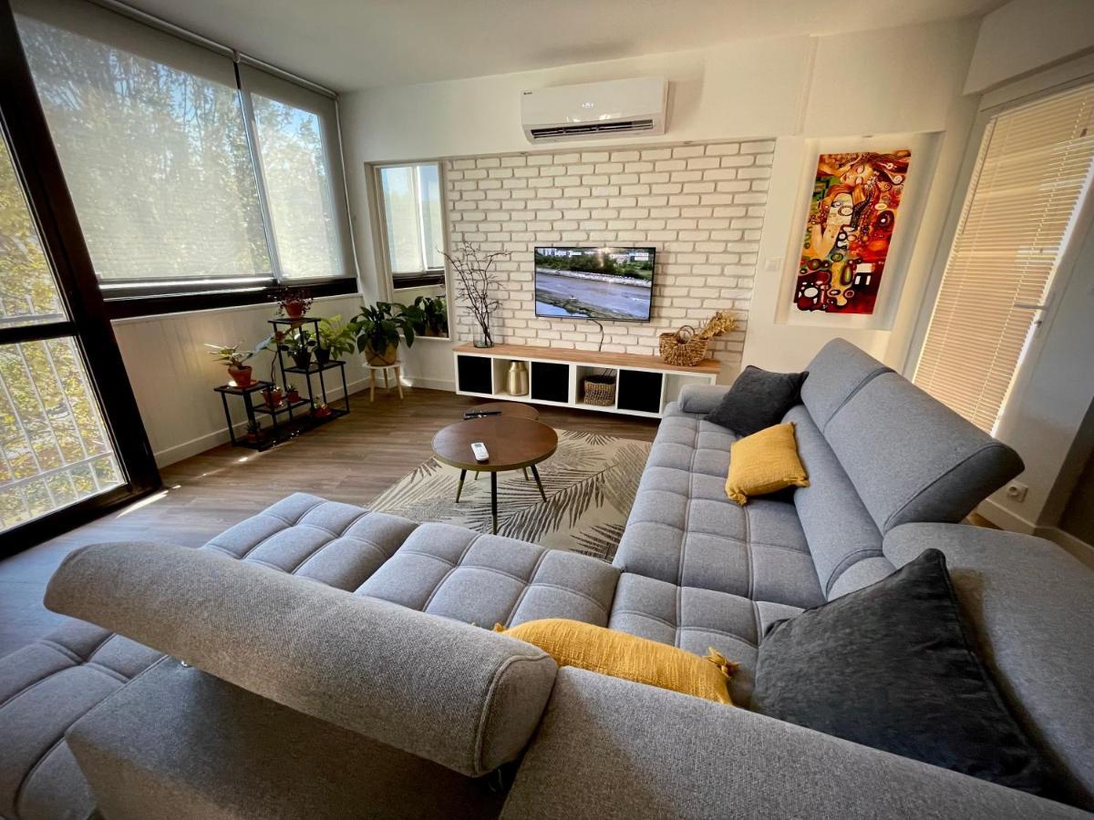 Tres Bel Appartement Central, Au Calme Avec Balneo 페르피냥 외부 사진